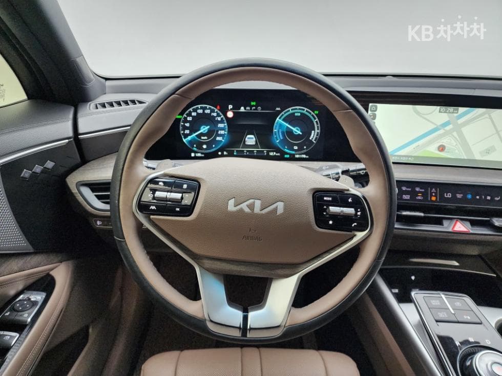 Kia K8 Hybrid1.6 Turbo Noblesse - 16
