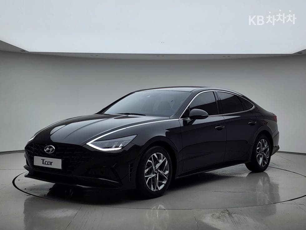 Hyundai Sonata (DN8) 2.0 Premium Plus - Image 1