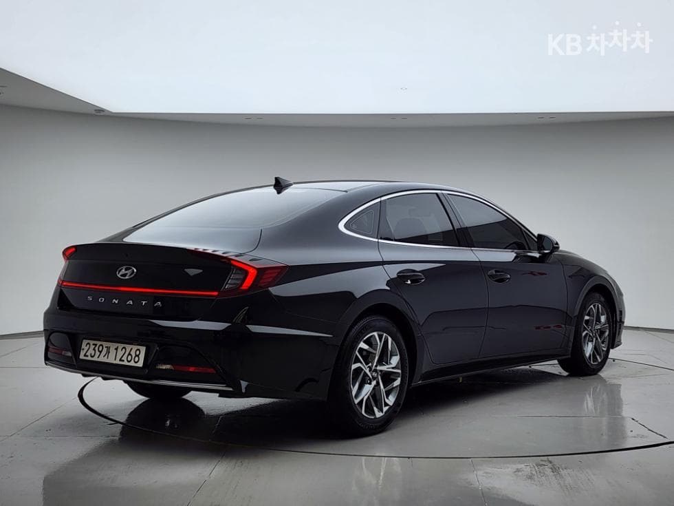 Hyundai Sonata (DN8)2.0 Premium Plus - 3