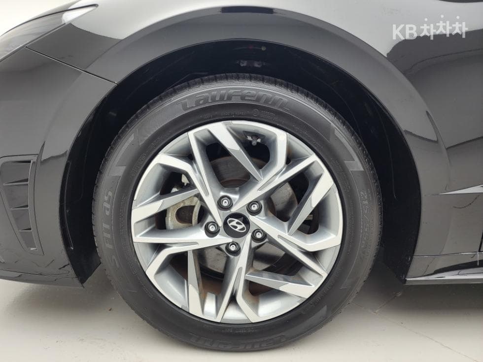 Hyundai Sonata (DN8)2.0 Premium Plus - 23