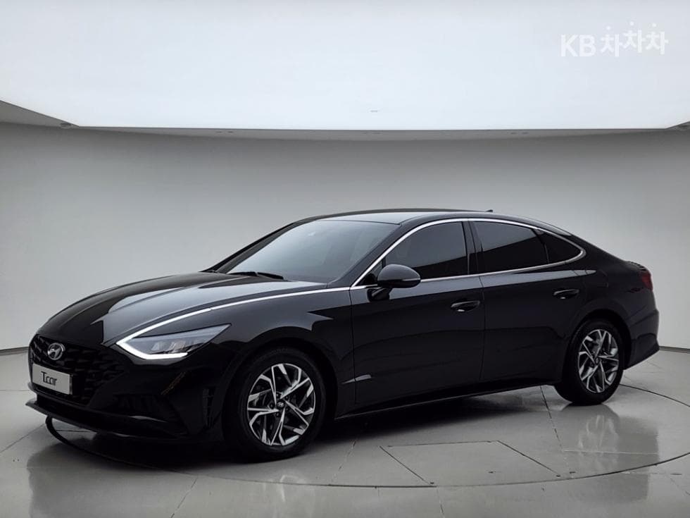 Hyundai Sonata (DN8) 2.0 Premium Plus - Image 1