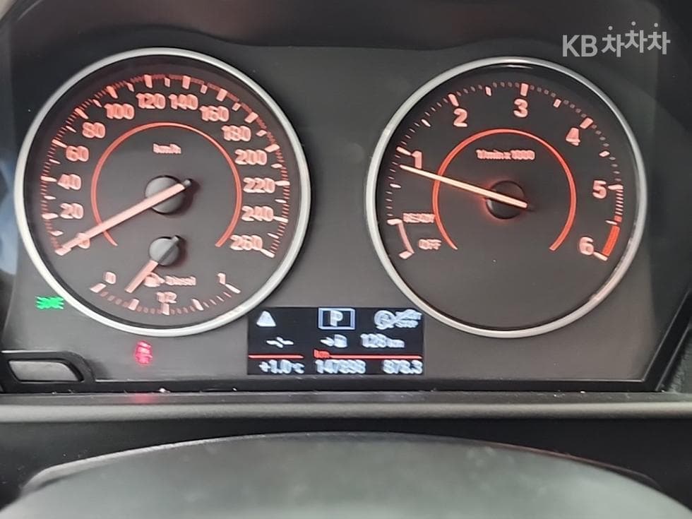 BMW Нов1시리즈118d 스포츠 라Местен F20 - 6