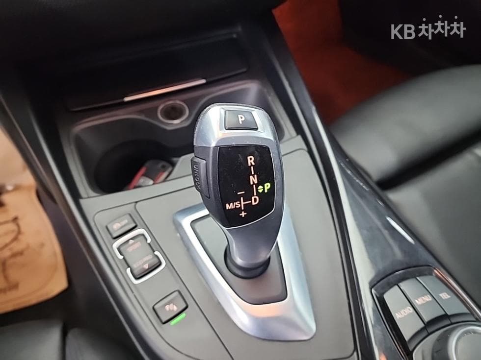 BMW Нов1시리즈118d 스포츠 라Местен F20 - 8