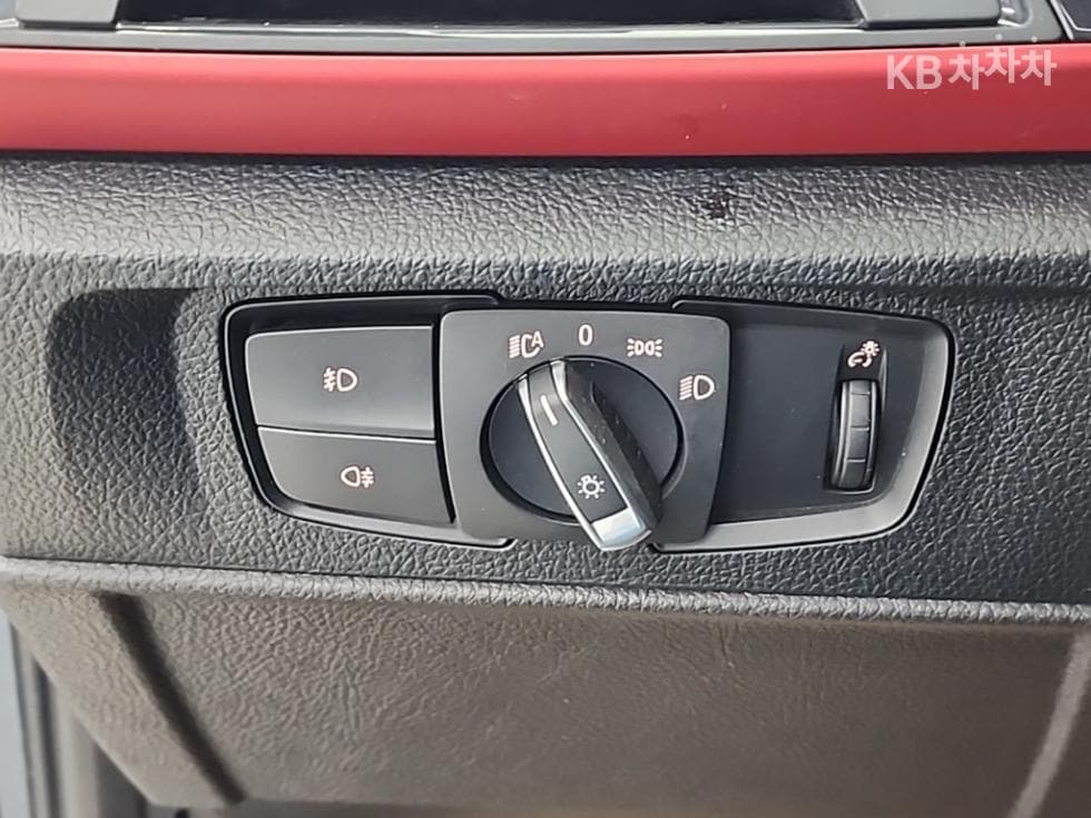 BMW Нов1시리즈118d 스포츠 라Местен F20 - 16