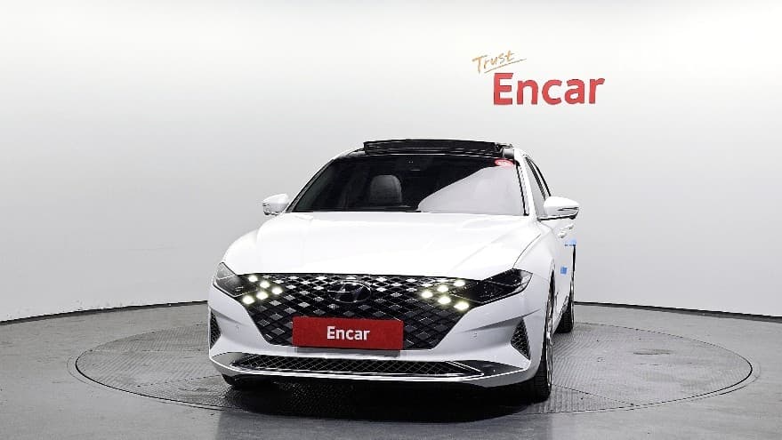 Hyundai The New (facelift) Grandeur (Azera)3.3 Calligraphy - 3