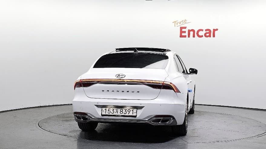 Hyundai The New (facelift) Grandeur (Azera)3.3 Calligraphy - 4