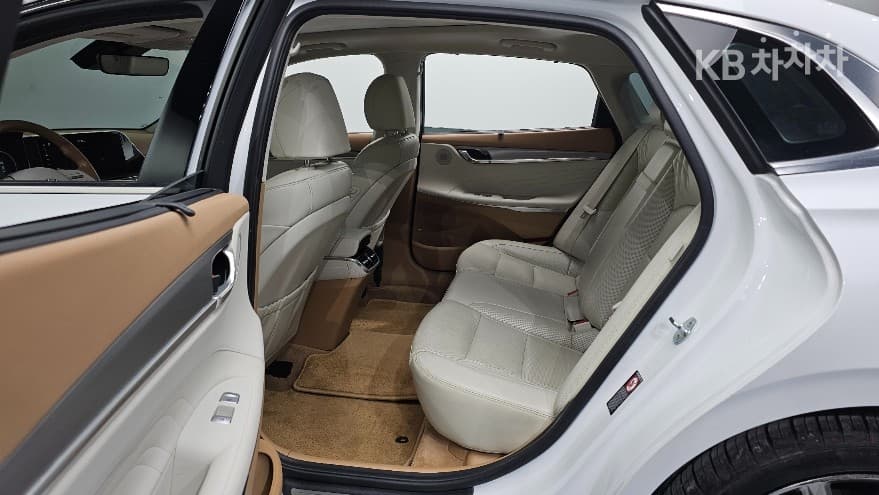 Hyundai The New (facelift) Grandeur (Azera)3.3 Calligraphy - 11