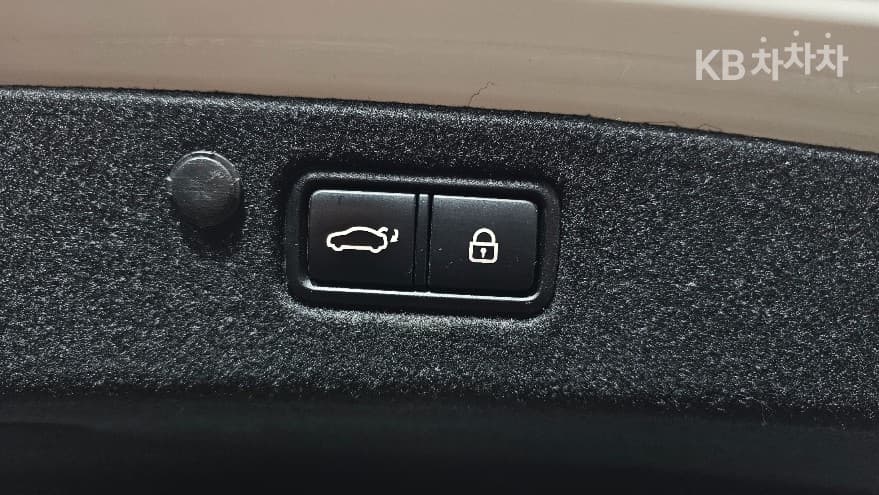 Hyundai The New (facelift) Grandeur (Azera)3.3 Calligraphy - 20