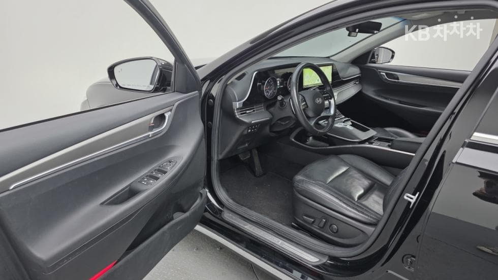 Hyundai The New (facelift) Grandeur (Azera)2.5 Premium 초이스 - 5