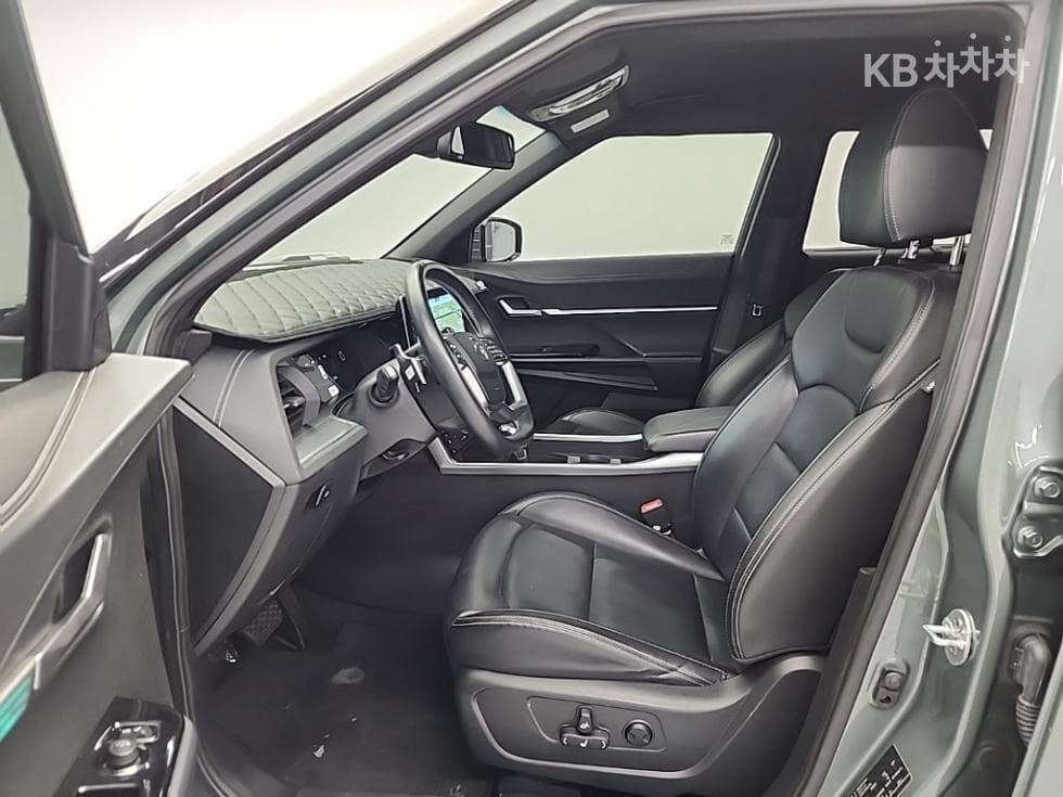 KG Mobility 토레스(J100)1.5 GDI Turbo AWD T7 - 11