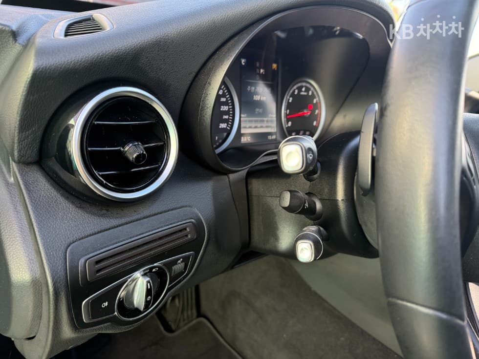 Mercedes-Benz The New (фейслифт) C-КласC200 W205 - 8