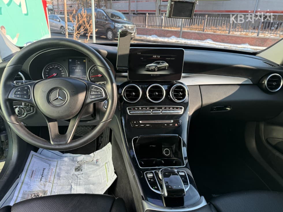 Mercedes-Benz The New (фейслифт) C-КласC200 W205 - 11