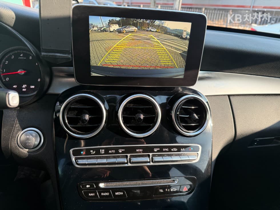 Mercedes-Benz The New (фейслифт) C-КласC200 W205 - 14