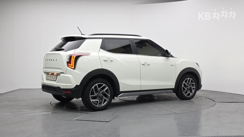 KG Mobility The New (facelift) Tivoli1.5 Turbo Gasoline Direct Injection AWD V7 - 2