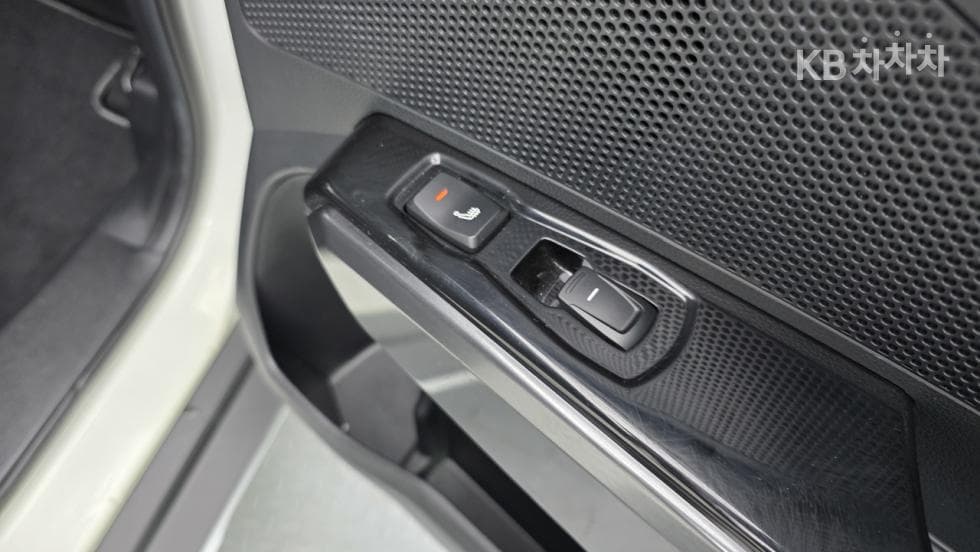 KG Mobility The New (facelift) Tivoli1.5 Turbo Gasoline Direct Injection AWD V7 - 16