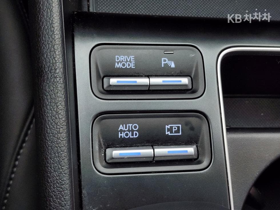 Hyundai Sonata The Edge (Sonata facelift)(DN8)2.0 Premium - 10