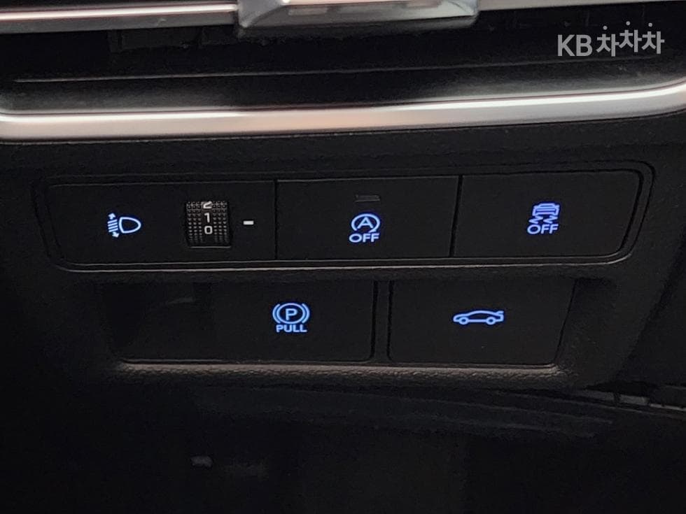 Hyundai Sonata The Edge (Sonata facelift)(DN8)2.0 Premium - 14