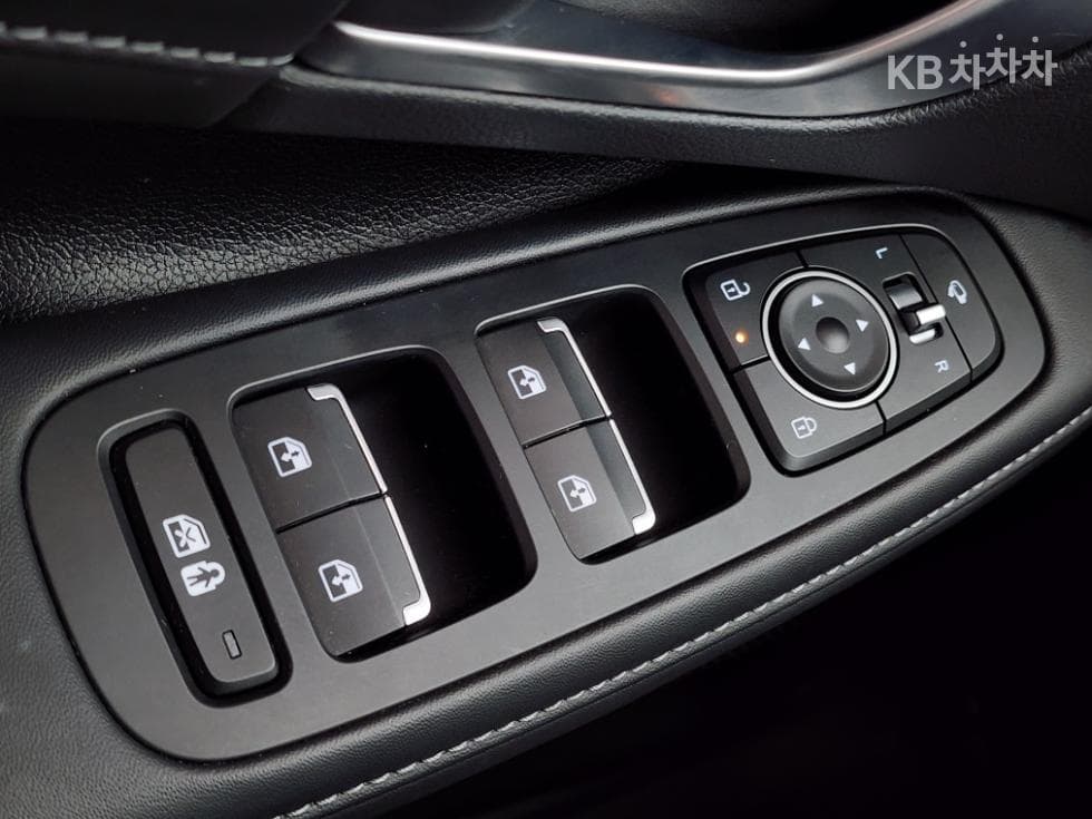 Hyundai Sonata The Edge (Sonata facelift)(DN8)2.0 Premium - 15