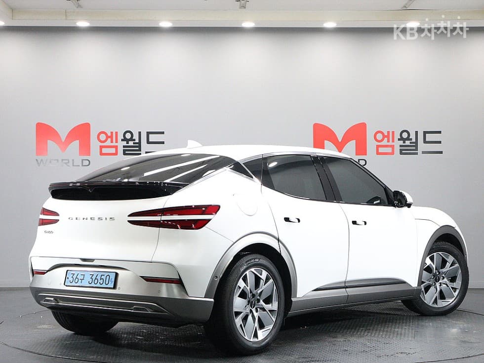 Дженезис GV60Стандартен 2WD Стандартен - 4