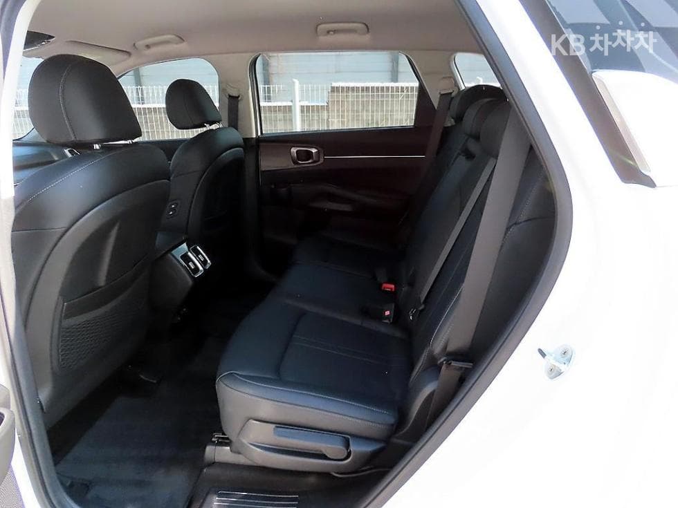 Kia Sorento 4th generation2.2 Diesel 2WD Prestige - 6