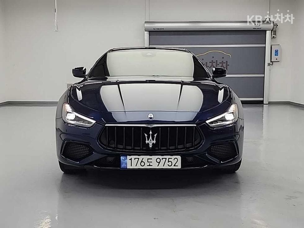 마세라티 Нов 기블리3.0 S Q4 Modena - 2