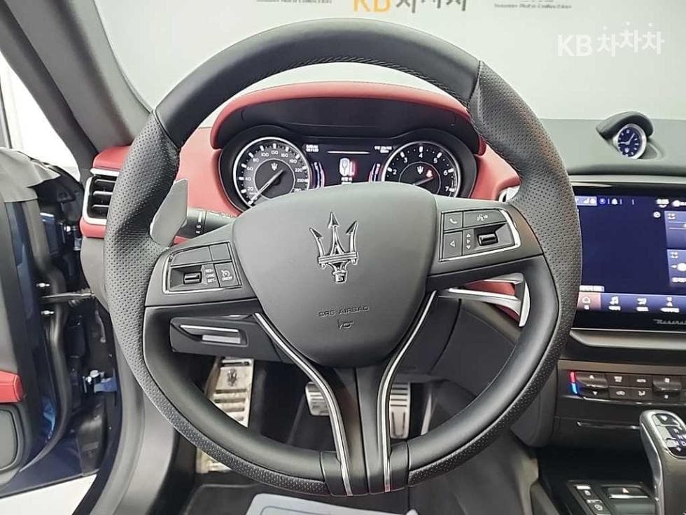 마세라티 Нов 기블리3.0 S Q4 Modena - 9