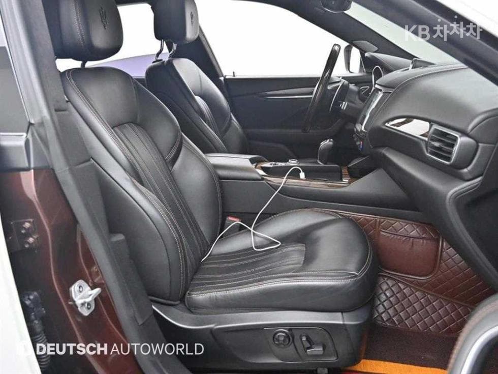 마세라티 르반떼3.0 AWD Luxury - 10