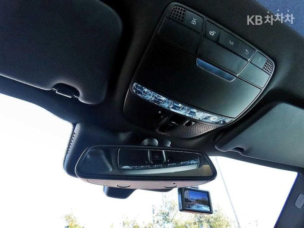 Mercedes-Benz The New (facelift) C-ClassC63 AMG Coupe W205 - 17