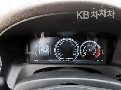 Jaguar All New XF2.0d Prestige - 9