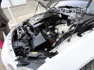 Jaguar All New XF2.0d Prestige - 18