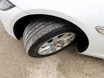 Jaguar All New XF2.0d Prestige - 19