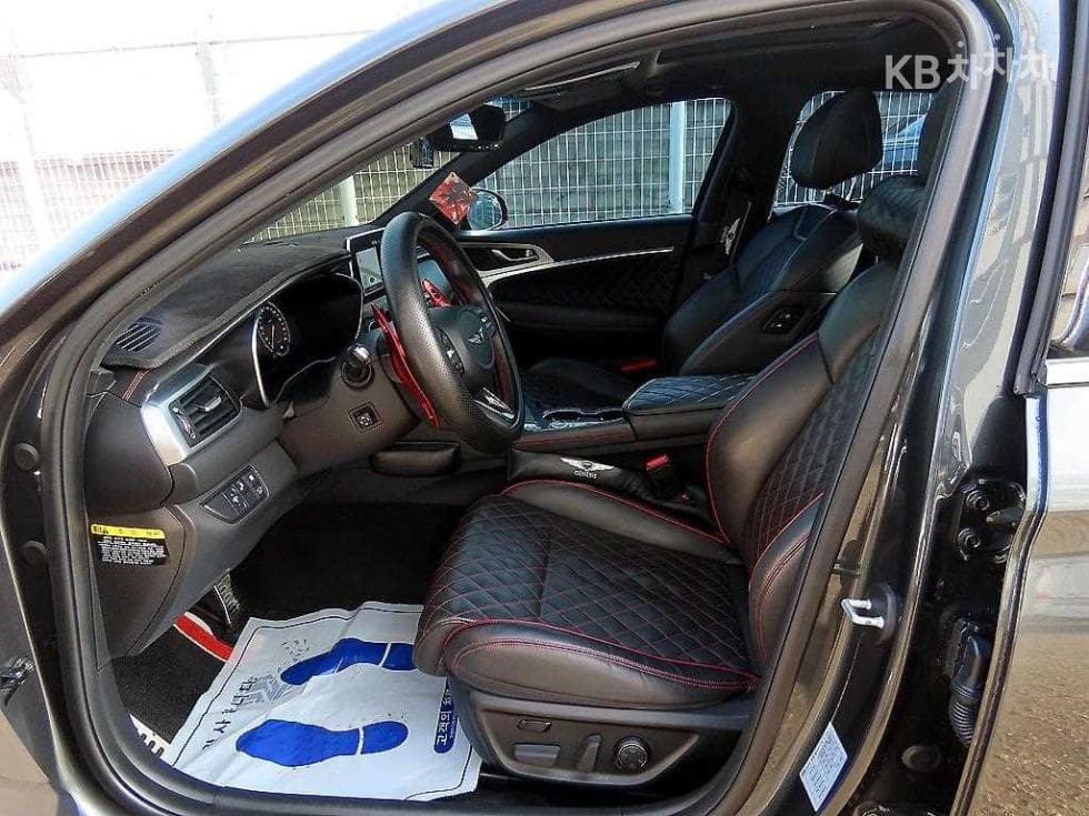 Genesis G70 SPORT3.3T SPORT AWD Prestige - 5