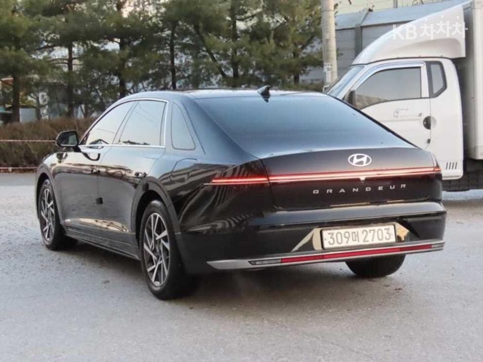 Hyundai The All New Grandeur (Azera)3.5 LPG 택시 High-end Type - 3