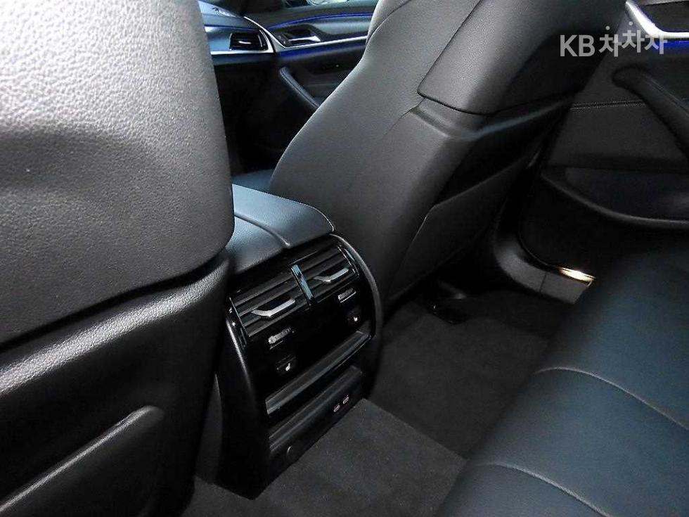 BMW 올New5 Series (G30)520i M Sport - 16