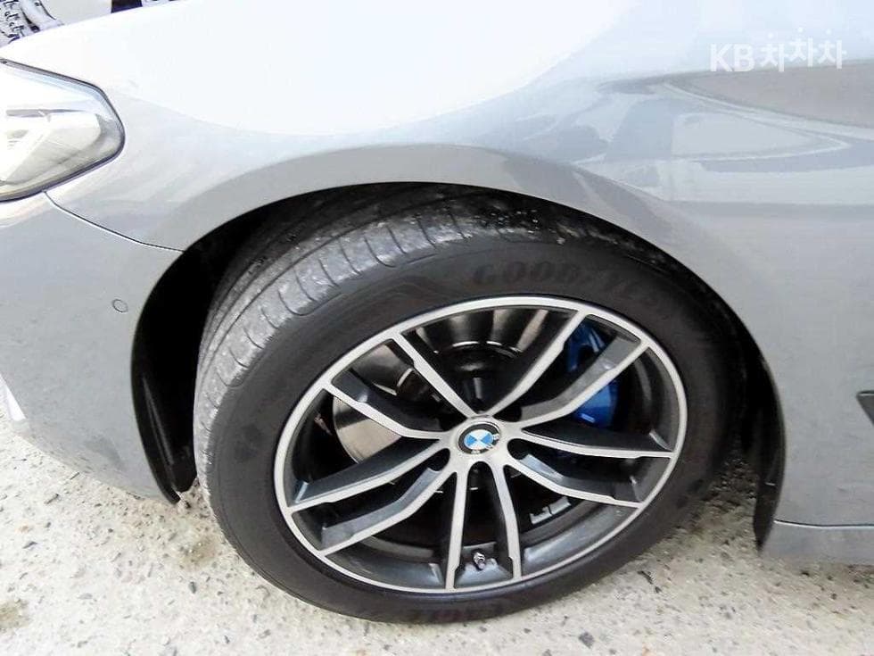 BMW 올New5 Series (G30)520i M Sport - 20