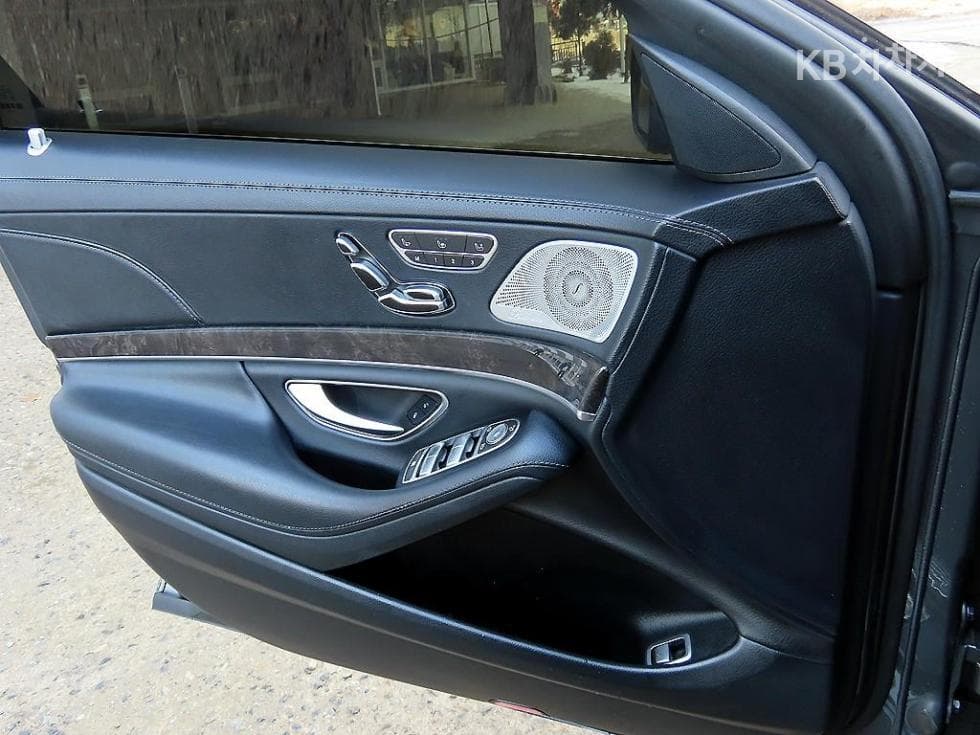 Mercedes-Benz New S-ClassS350L d 4MATIC W222 - 12