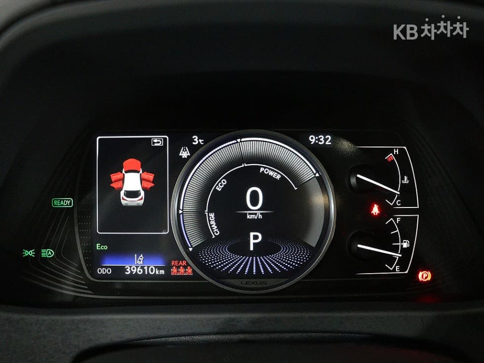 Lexus UX250h Standard - 6