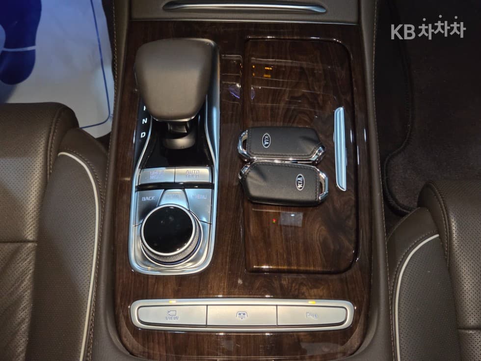 Киа 더 K93.8 GDI AWD 플래티넘Ⅱ - 13