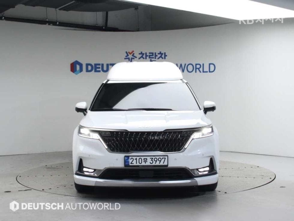 Kia Carnival 4th generationHigh Limousine (Carnival) D2.2 9-seater Signature - 3