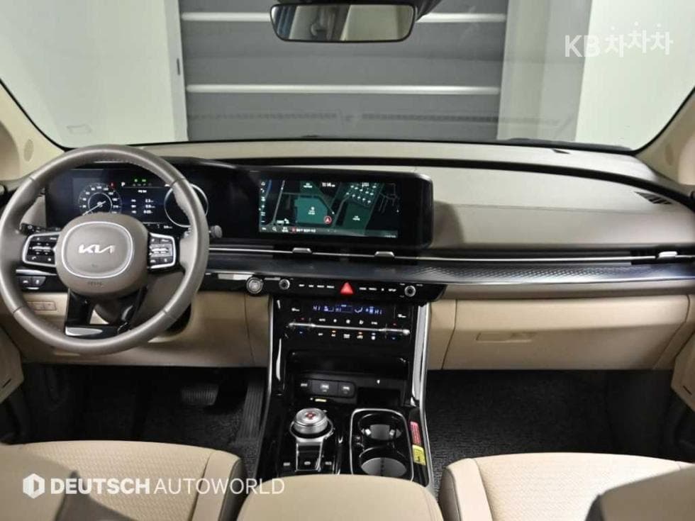 Kia Carnival 4th generationHigh Limousine (Carnival) D2.2 9-seater Signature - 7