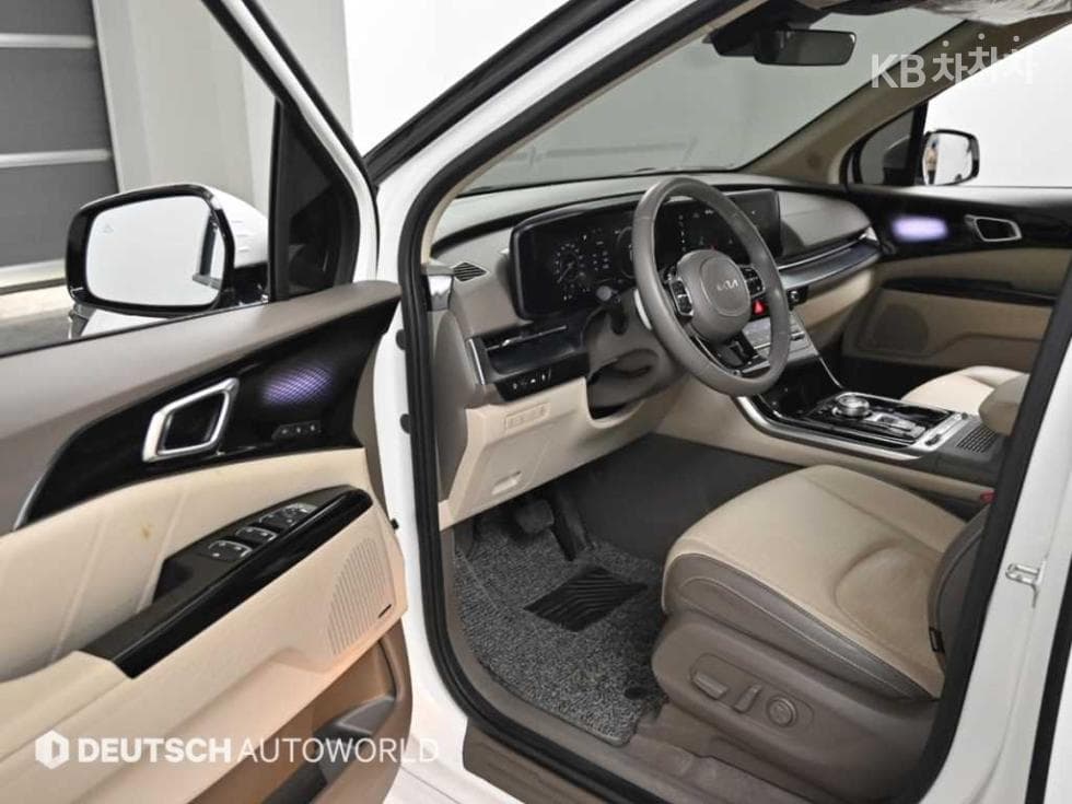Kia Carnival 4th generationHigh Limousine (Carnival) D2.2 9-seater Signature - 11
