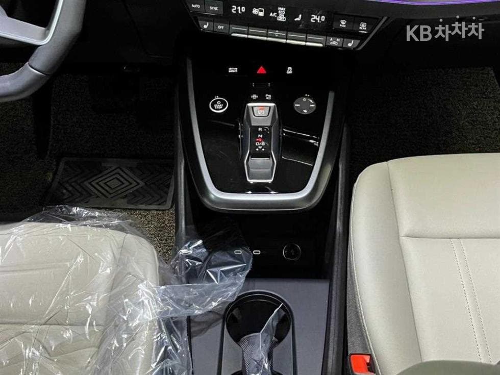 Ауди Q4 e-tron40 Premium - 11