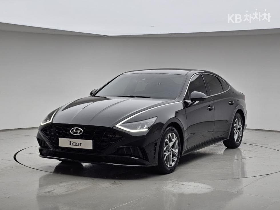 Hyundai Sonata (DN8) 2.0 Premium Plus - Image 1