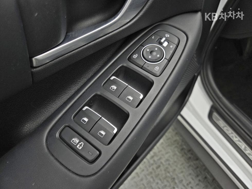 Hyundai Sonata (DN8)2.0 Premium - 6