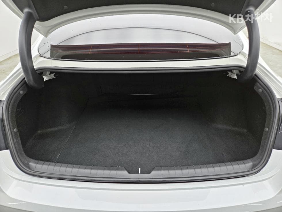 Hyundai Sonata (DN8)2.0 Premium - 19