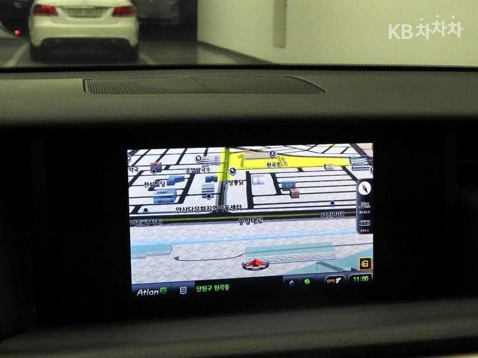 Lexus New IS200 Premium - 9