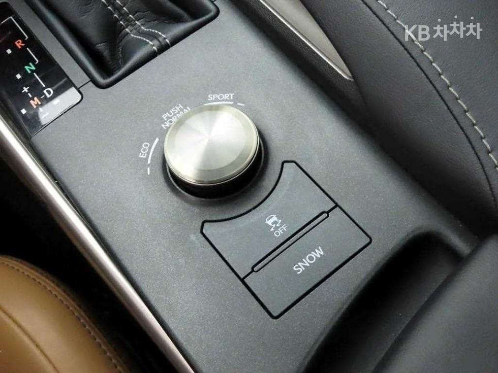 Lexus New IS200 Premium - 12