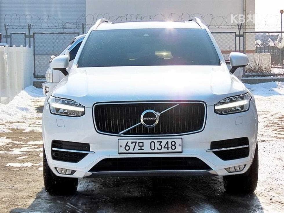 Volvo All New XC90D5 Momentum