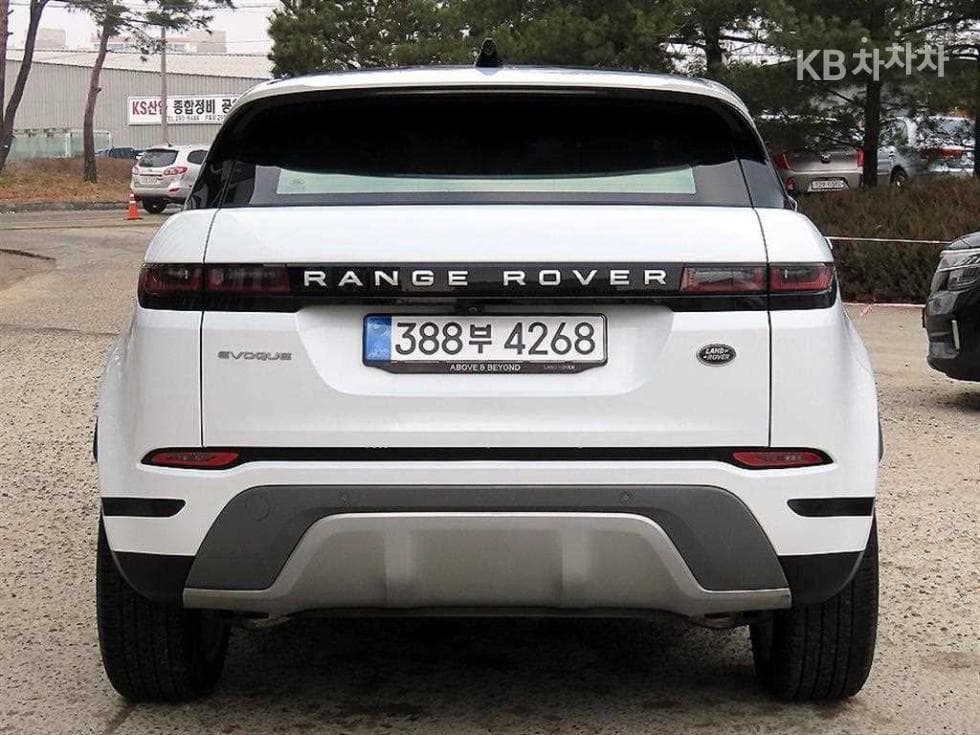 Land Rover New Range Rover Evoque2.0 P250 SE - 4