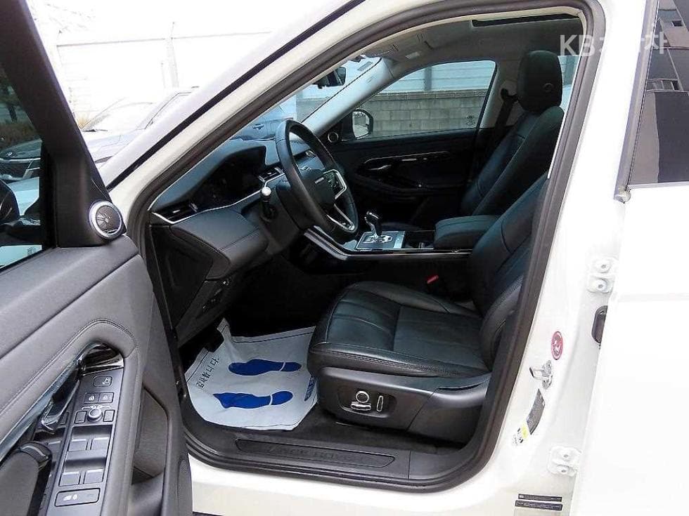 Land Rover New Range Rover Evoque2.0 P250 SE - 5